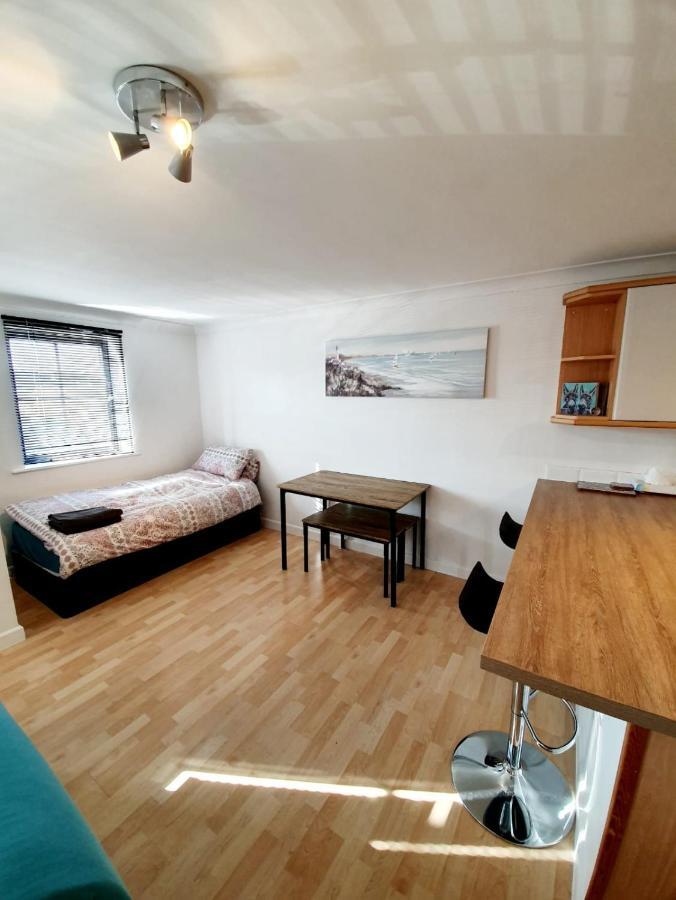 Chelmsford Town Centre Apartments With Car Parking Exterior foto